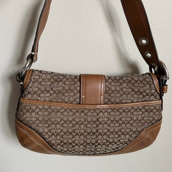 Coach Soho Signature Khaki Brown Leather Flap Baguette Shoulder Bag F10925 - Picture 2 of 8